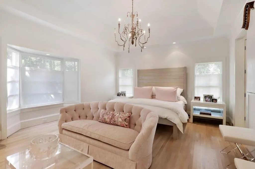 30 Old Maryland Chase, Atlanta, Georgia 30327, 4 Bedrooms Bedrooms, ,3 BathroomsBathrooms,Residential,Sold,30 Old Maryland Chase,6708259