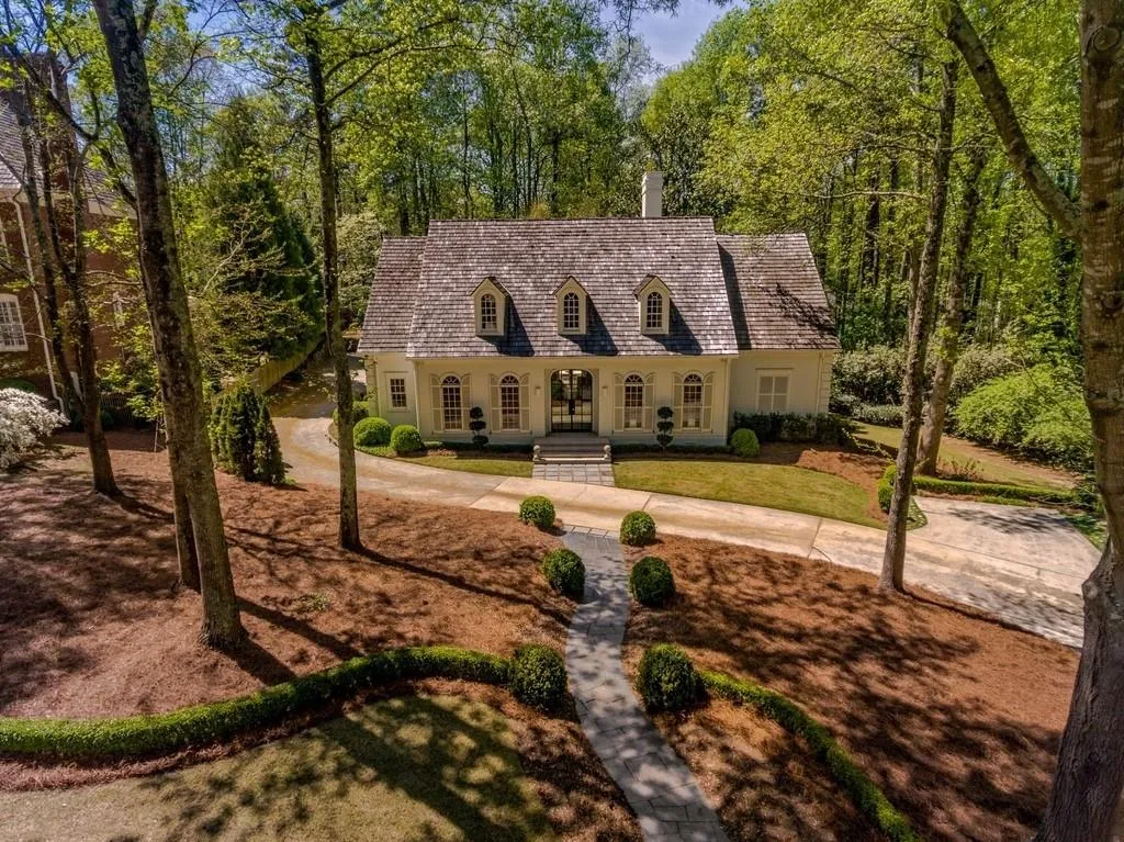 30 Old Maryland Chase, Atlanta, Georgia 30327, 4 Bedrooms Bedrooms, ,3 BathroomsBathrooms,Residential,Sold,30 Old Maryland Chase,6708259