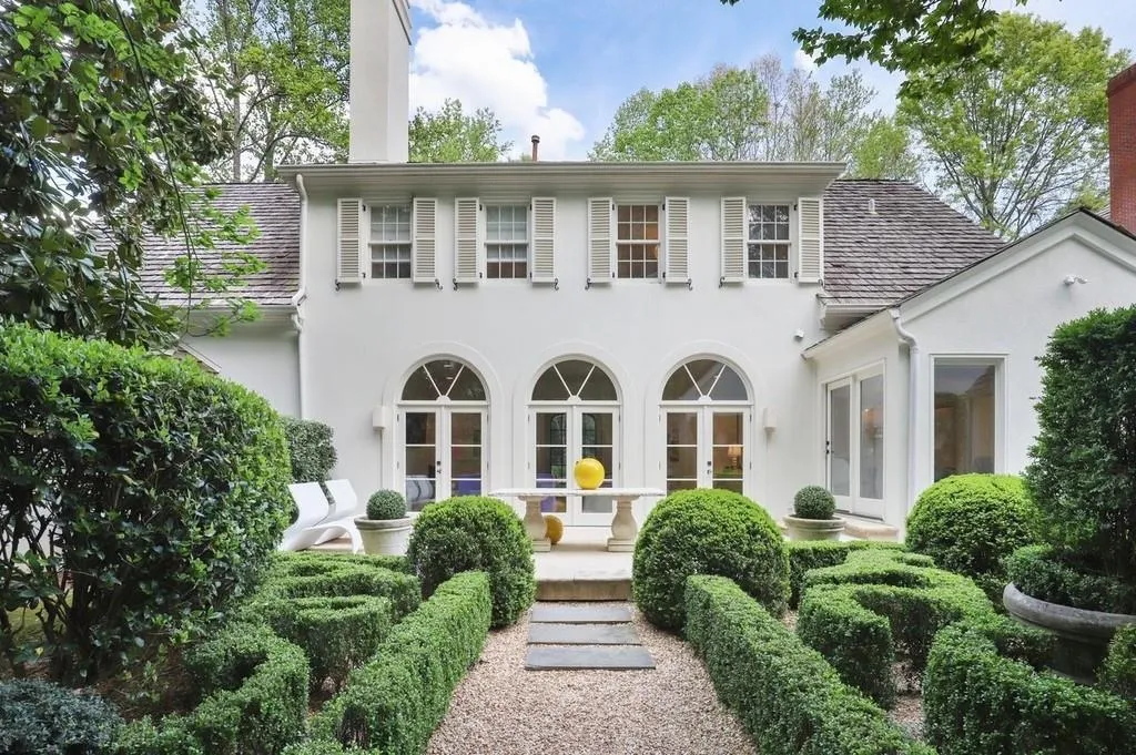 30 Old Maryland Chase, Atlanta, Georgia 30327, 4 Bedrooms Bedrooms, ,3 BathroomsBathrooms,Residential,Sold,30 Old Maryland Chase,6708259