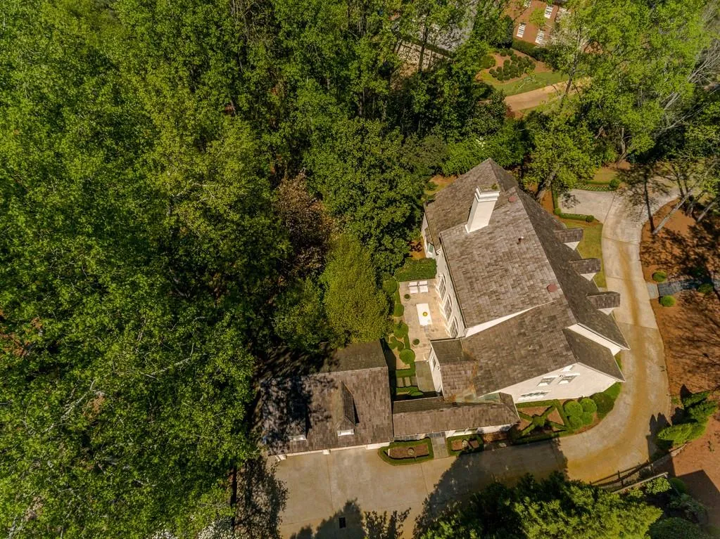 30 Old Maryland Chase, Atlanta, Georgia 30327, 4 Bedrooms Bedrooms, ,3 BathroomsBathrooms,Residential,Sold,30 Old Maryland Chase,6708259
