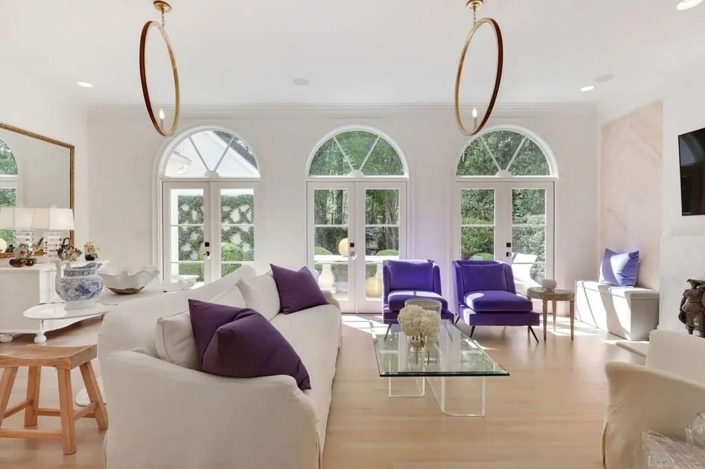 30 Old Maryland Chase, Atlanta, Georgia 30327, 4 Bedrooms Bedrooms, ,3 BathroomsBathrooms,Residential,Sold,30 Old Maryland Chase,6708259