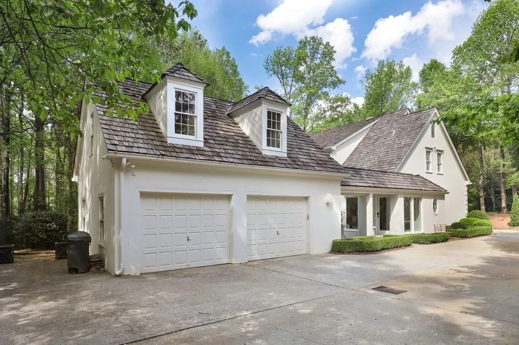 30 Old Maryland Chase, Atlanta, Georgia 30327, 4 Bedrooms Bedrooms, ,3 BathroomsBathrooms,Residential,Sold,30 Old Maryland Chase,6708259