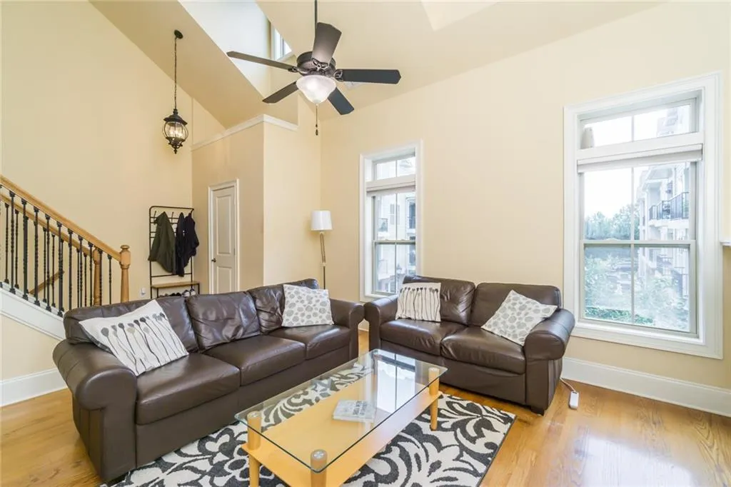 761 Berrydale Drive, Atlanta, Georgia 30328, 2 Bedrooms Bedrooms, ,2 BathroomsBathrooms,Residential,Sold,761 Berrydale Drive,6583652