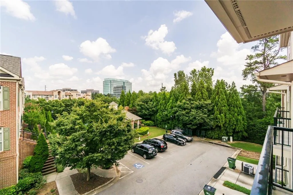 761 Berrydale Drive, Atlanta, Georgia 30328, 2 Bedrooms Bedrooms, ,2 BathroomsBathrooms,Residential,Sold,761 Berrydale Drive,6583652