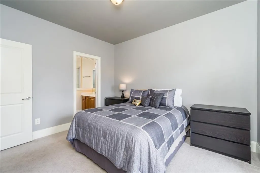 761 Berrydale Drive, Atlanta, Georgia 30328, 2 Bedrooms Bedrooms, ,2 BathroomsBathrooms,Residential,Sold,761 Berrydale Drive,6583652