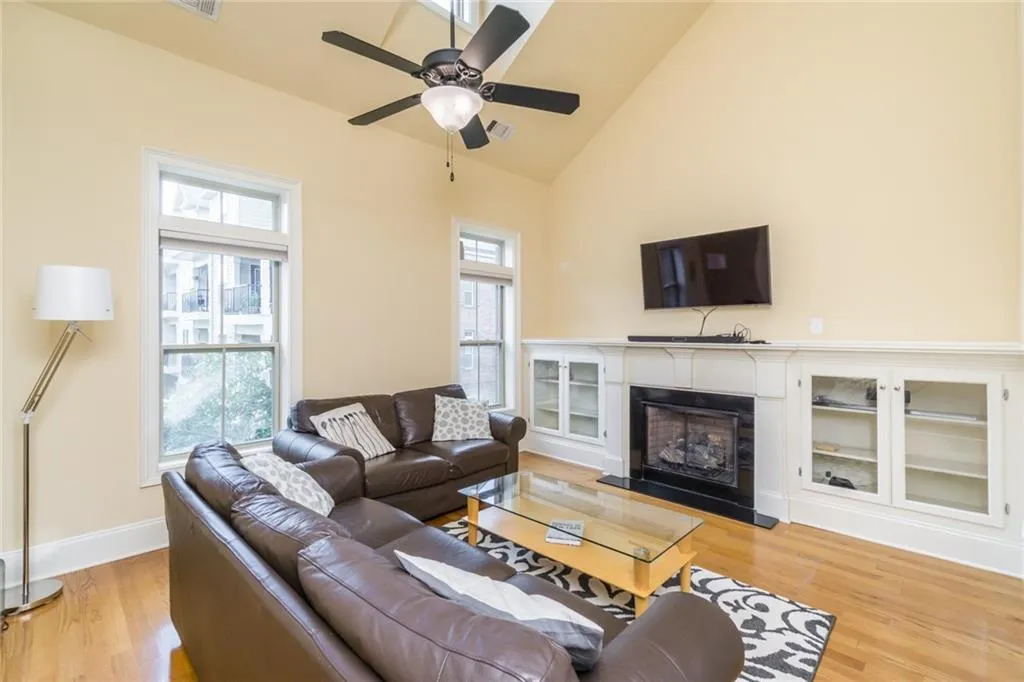 761 Berrydale Drive, Atlanta, Georgia 30328, 2 Bedrooms Bedrooms, ,2 BathroomsBathrooms,Residential,Sold,761 Berrydale Drive,6583652