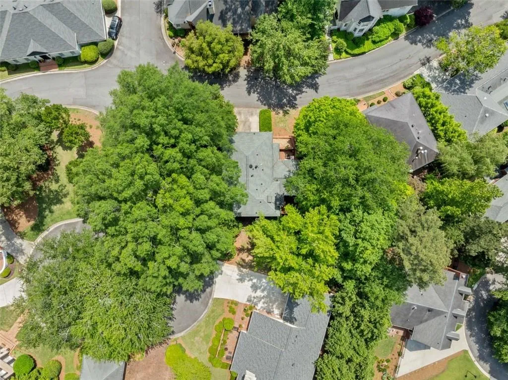 4411 Paces Battle Nw, Atlanta, Georgia 30327, 3 Bedrooms Bedrooms, ,3 BathroomsBathrooms,Residential,For Sale,4411 Paces Battle Nw,7581254