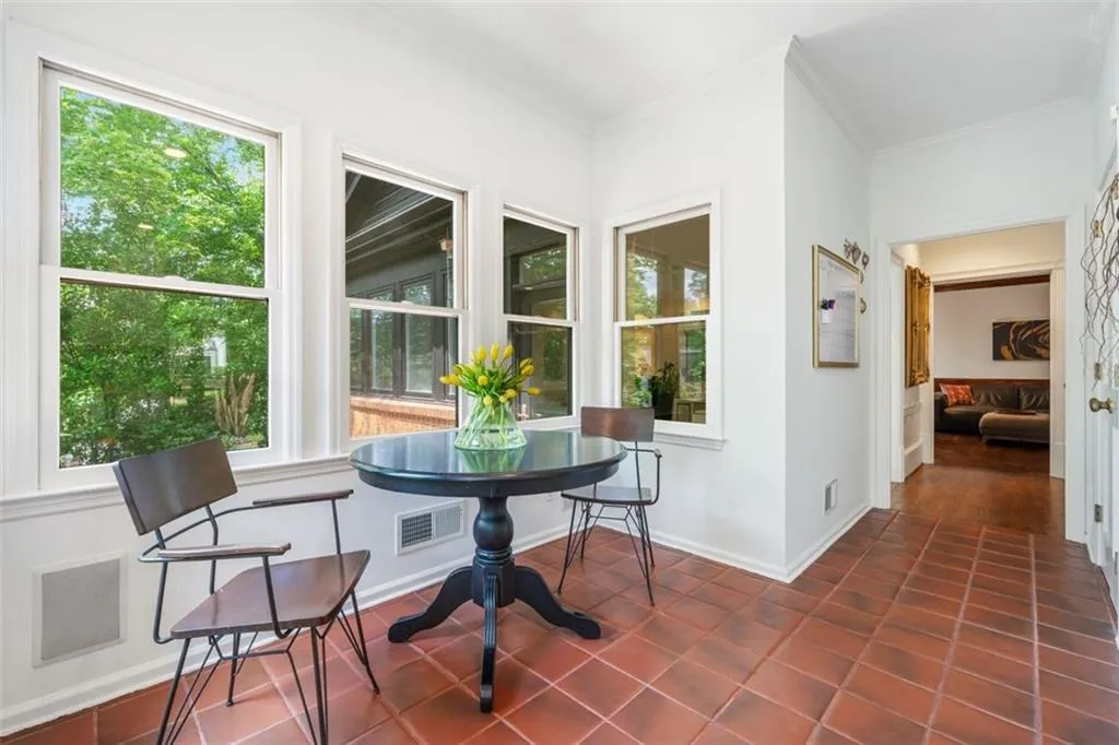 4411 Paces Battle Nw, Atlanta, Georgia 30327, 3 Bedrooms Bedrooms, ,3 BathroomsBathrooms,Residential,For Sale,4411 Paces Battle Nw,7581254