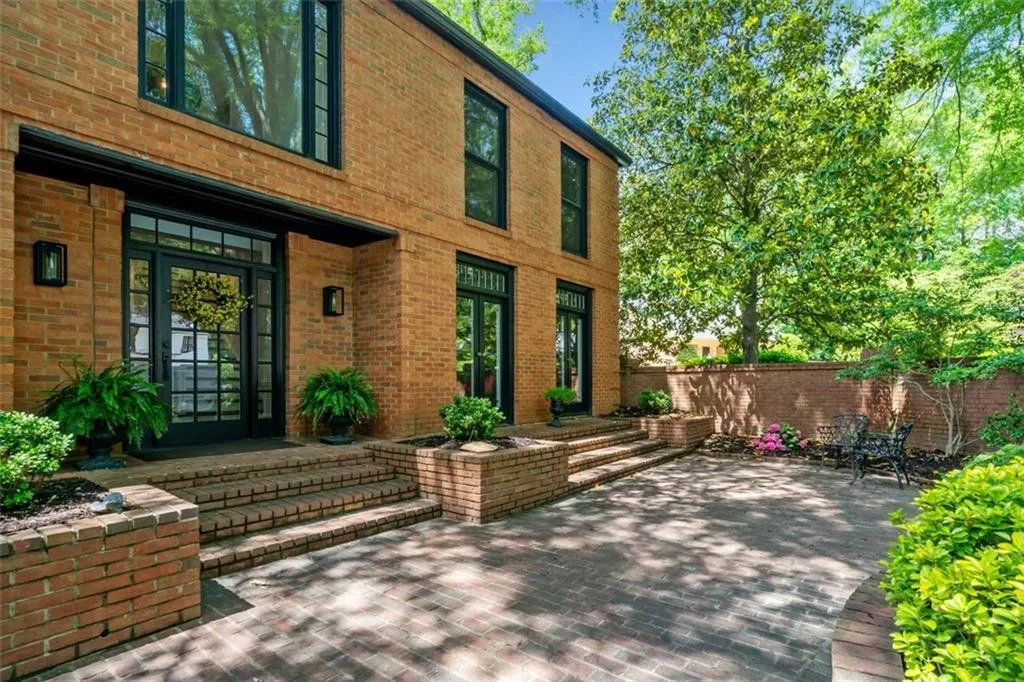 4411 Paces Battle Nw, Atlanta, Georgia 30327, 3 Bedrooms Bedrooms, ,3 BathroomsBathrooms,Residential,For Sale,4411 Paces Battle Nw,7581254