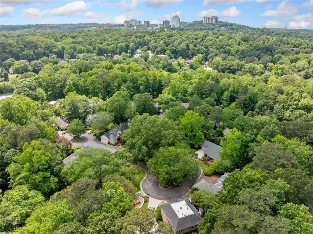 4411 Paces Battle Nw, Atlanta, Georgia 30327, 3 Bedrooms Bedrooms, ,3 BathroomsBathrooms,Residential,For Sale,4411 Paces Battle Nw,7581254
