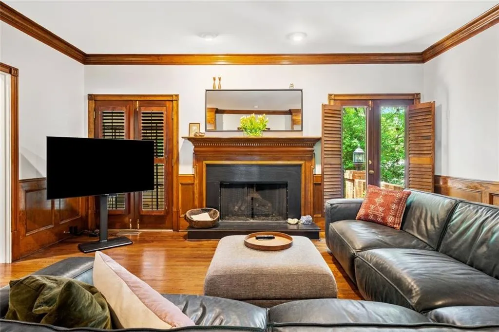 4411 Paces Battle Nw, Atlanta, Georgia 30327, 3 Bedrooms Bedrooms, ,3 BathroomsBathrooms,Residential,For Sale,4411 Paces Battle Nw,7581254