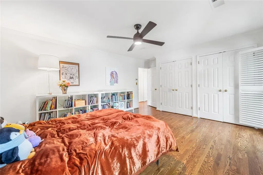 Upstairs bedroom