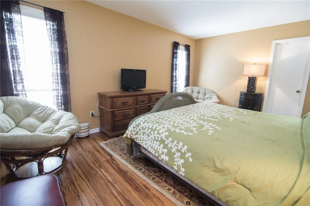 8740 Roswell Road Unit 10a, Atlanta, Georgia 30350, 3 Bedrooms Bedrooms, ,2 BathroomsBathrooms,Residential,Sold,8740 Roswell Road Unit 10a,6036641