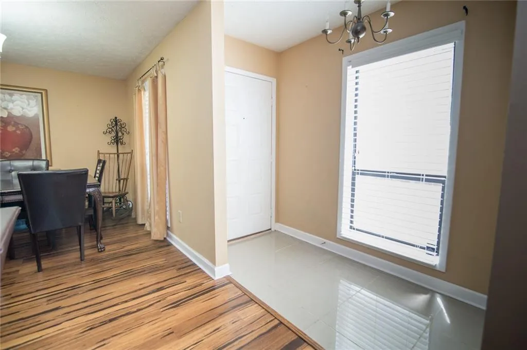 8740 Roswell Road Unit 10a, Atlanta, Georgia 30350, 3 Bedrooms Bedrooms, ,2 BathroomsBathrooms,Residential,Sold,8740 Roswell Road Unit 10a,6036641