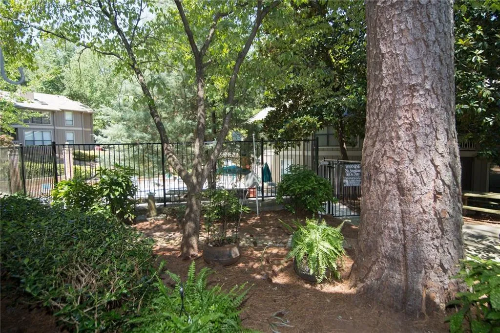 8740 Roswell Road Unit 10a, Atlanta, Georgia 30350, 3 Bedrooms Bedrooms, ,2 BathroomsBathrooms,Residential,Sold,8740 Roswell Road Unit 10a,6036641