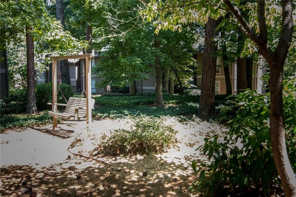 8740 Roswell Road Unit 10a, Atlanta, Georgia 30350, 3 Bedrooms Bedrooms, ,2 BathroomsBathrooms,Residential,Sold,8740 Roswell Road Unit 10a,6036641
