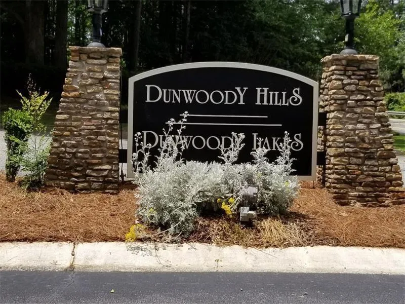 305 Gettysburg Place, Sandy Springs, Georgia 30350, 2 Bedrooms Bedrooms, ,2 BathroomsBathrooms,Residential,Sold,305 Gettysburg Place,6026230