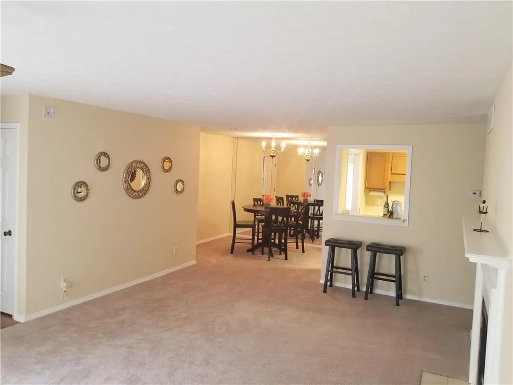 305 Gettysburg Place, Sandy Springs, Georgia 30350, 2 Bedrooms Bedrooms, ,2 BathroomsBathrooms,Residential,Sold,305 Gettysburg Place,6026230