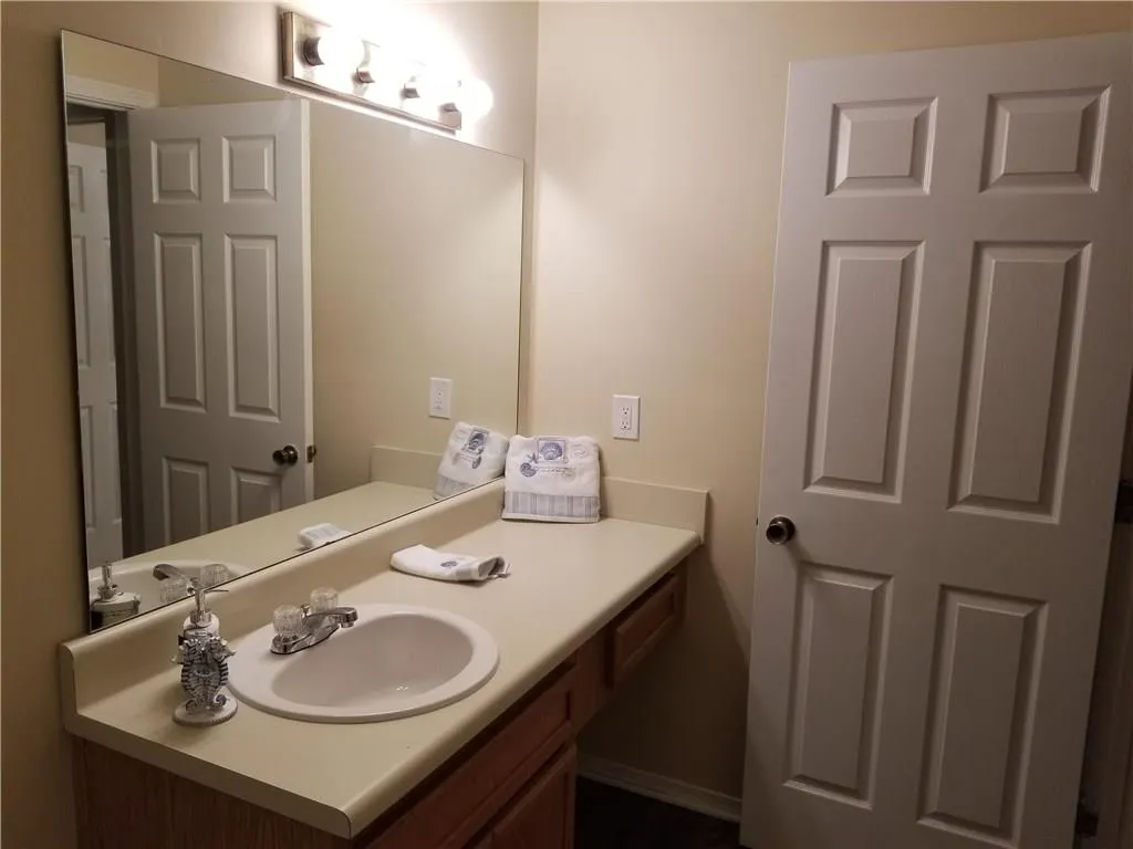 305 Gettysburg Place, Sandy Springs, Georgia 30350, 2 Bedrooms Bedrooms, ,2 BathroomsBathrooms,Residential,Sold,305 Gettysburg Place,6026230