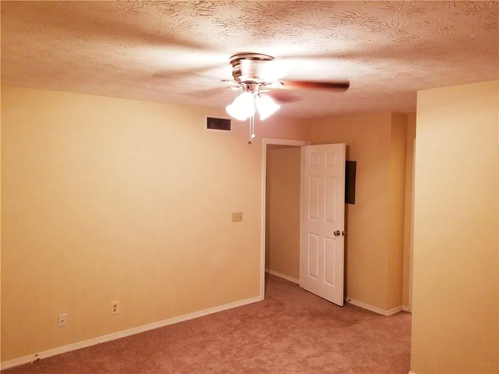 305 Gettysburg Place, Sandy Springs, Georgia 30350, 2 Bedrooms Bedrooms, ,2 BathroomsBathrooms,Residential,Sold,305 Gettysburg Place,6026230