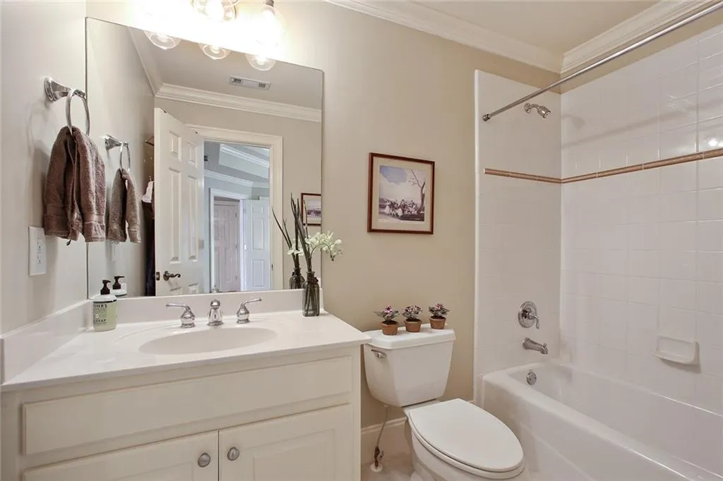 4715 E Conway Drive Nw, Atlanta, Georgia 30327, 5 Bedrooms Bedrooms, ,5 BathroomsBathrooms,Residential,Sold,4715 E Conway Drive Nw,6538675