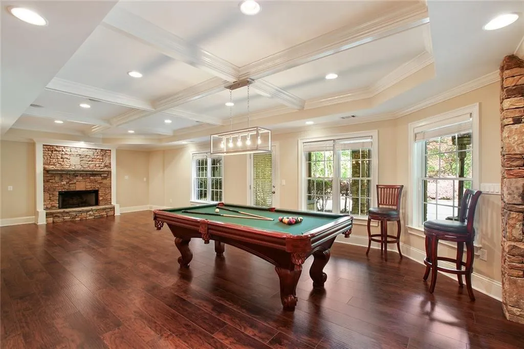 4715 E Conway Drive Nw, Atlanta, Georgia 30327, 5 Bedrooms Bedrooms, ,5 BathroomsBathrooms,Residential,Sold,4715 E Conway Drive Nw,6538675