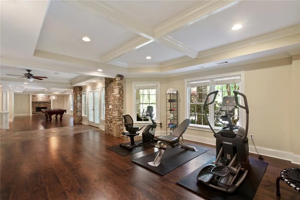 4715 E Conway Drive Nw, Atlanta, Georgia 30327, 5 Bedrooms Bedrooms, ,5 BathroomsBathrooms,Residential,Sold,4715 E Conway Drive Nw,6538675