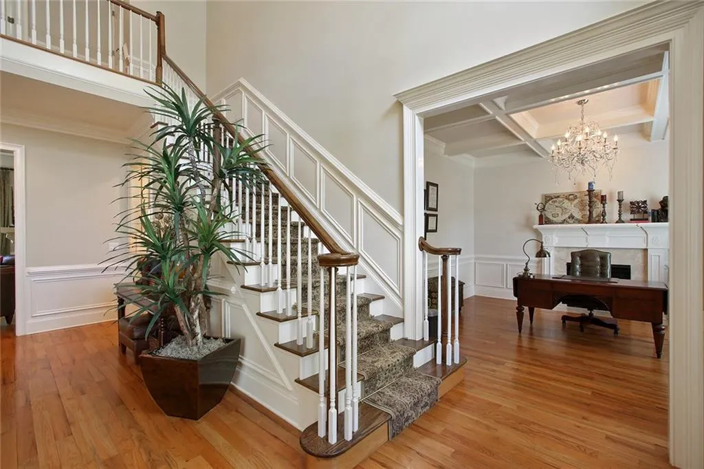 4715 E Conway Drive Nw, Atlanta, Georgia 30327, 5 Bedrooms Bedrooms, ,5 BathroomsBathrooms,Residential,Sold,4715 E Conway Drive Nw,6538675