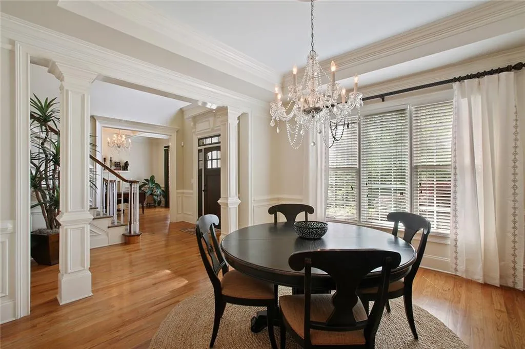 4715 E Conway Drive Nw, Atlanta, Georgia 30327, 5 Bedrooms Bedrooms, ,5 BathroomsBathrooms,Residential,Sold,4715 E Conway Drive Nw,6538675