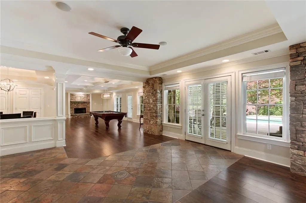 4715 E Conway Drive Nw, Atlanta, Georgia 30327, 5 Bedrooms Bedrooms, ,5 BathroomsBathrooms,Residential,Sold,4715 E Conway Drive Nw,6538675