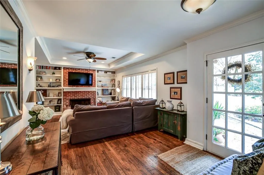 718 Darlington Road Ne, Atlanta, Georgia 30305, 3 Bedrooms Bedrooms, ,2 BathroomsBathrooms,Residential,Sold,718 Darlington Road Ne,5828803