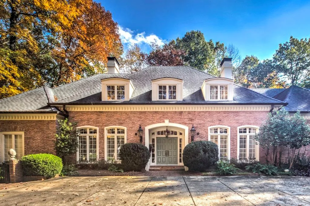 1660 Winterthur Close, Atlanta, Georgia 30328, 5 Bedrooms Bedrooms, ,4 BathroomsBathrooms,Residential,Sold,1660 Winterthur Close,5958331