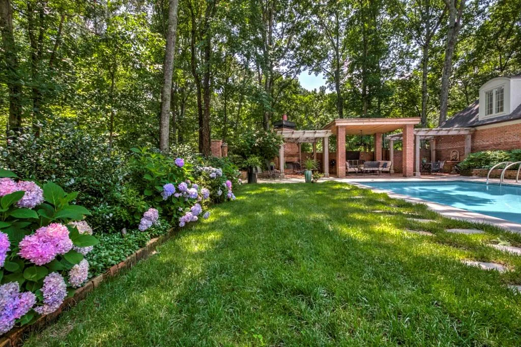 1660 Winterthur Close, Atlanta, Georgia 30328, 5 Bedrooms Bedrooms, ,4 BathroomsBathrooms,Residential,Sold,1660 Winterthur Close,5958331
