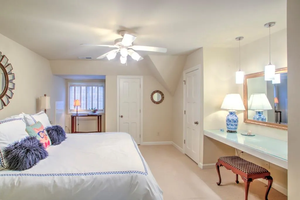 1660 Winterthur Close, Atlanta, Georgia 30328, 5 Bedrooms Bedrooms, ,4 BathroomsBathrooms,Residential,Sold,1660 Winterthur Close,5958331