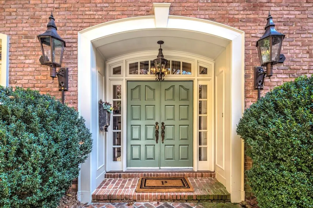 1660 Winterthur Close, Atlanta, Georgia 30328, 5 Bedrooms Bedrooms, ,4 BathroomsBathrooms,Residential,Sold,1660 Winterthur Close,5958331