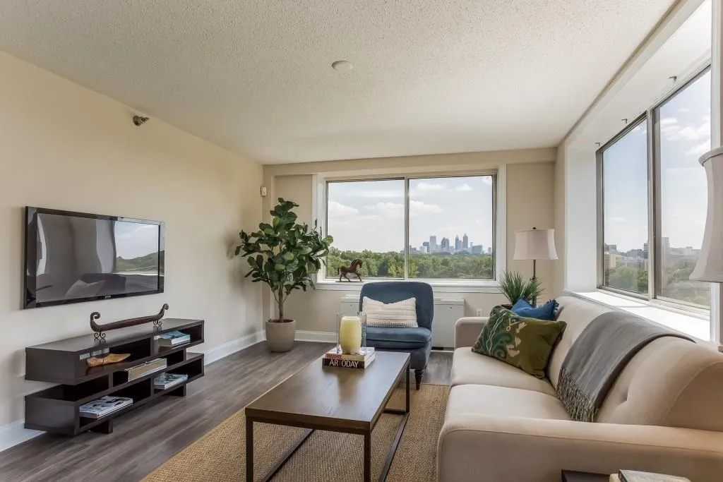 2479 Peachtree Road Ne Unit 714, Atlanta, Georgia 30305, 2 Bedrooms Bedrooms, ,2 BathroomsBathrooms,Residential,Sold,2479 Peachtree Road Ne Unit 714,5678016