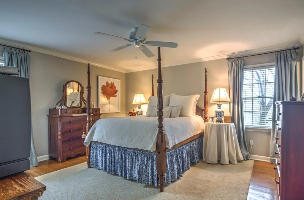 380 Montevallo Drive, Sandy Springs, Georgia 30342, 4 Bedrooms Bedrooms, ,3 BathroomsBathrooms,Residential,Sold,380 Montevallo Drive,5652436