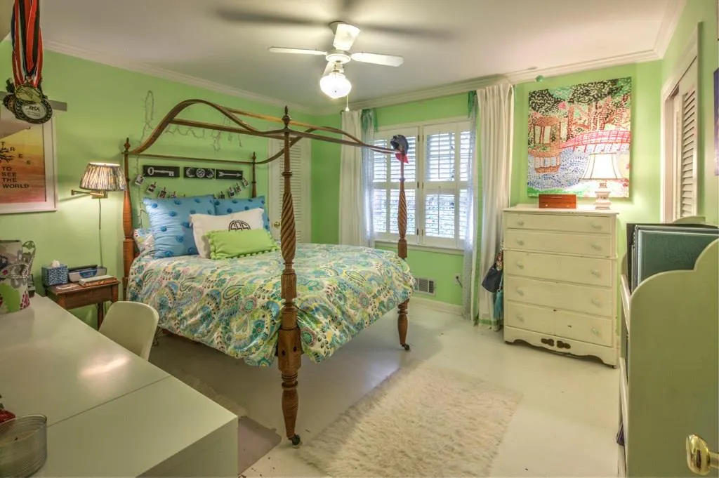 380 Montevallo Drive, Sandy Springs, Georgia 30342, 4 Bedrooms Bedrooms, ,3 BathroomsBathrooms,Residential,Sold,380 Montevallo Drive,5652436