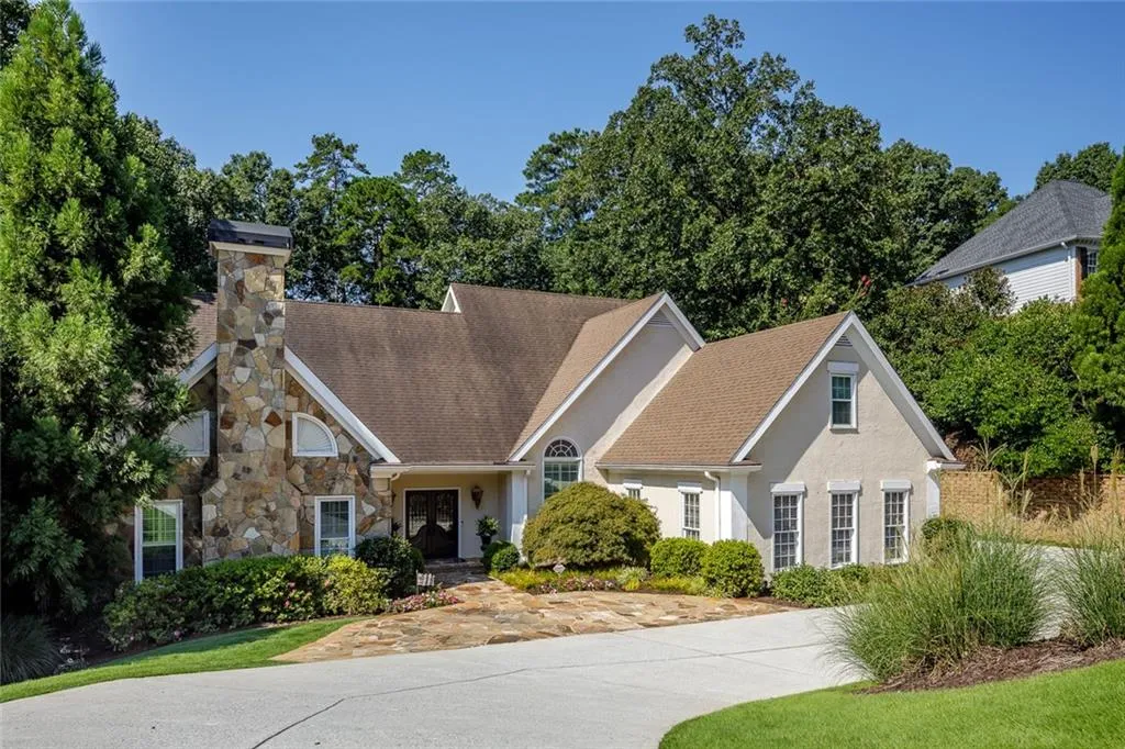 7855 Fawndale Way, Sandy Springs, Georgia 30350, 6 Bedrooms Bedrooms, ,5 BathroomsBathrooms,Residential,Sold,7855 Fawndale Way,6767329