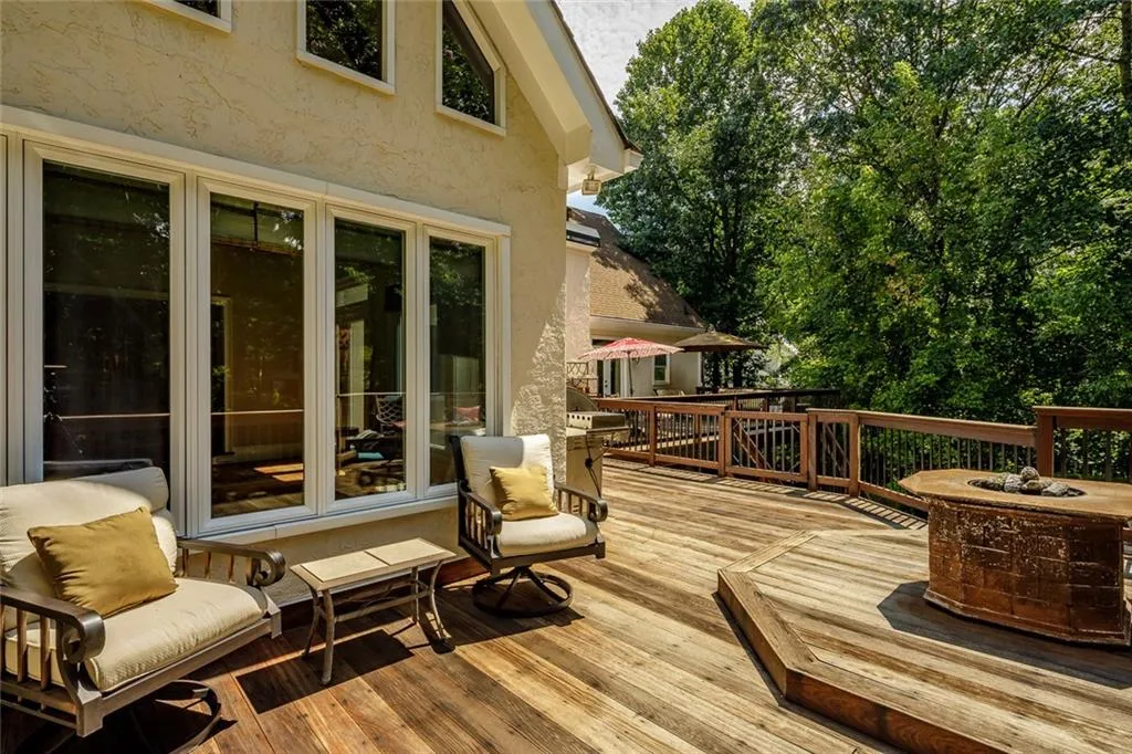 7855 Fawndale Way, Sandy Springs, Georgia 30350, 6 Bedrooms Bedrooms, ,5 BathroomsBathrooms,Residential,Sold,7855 Fawndale Way,6767329