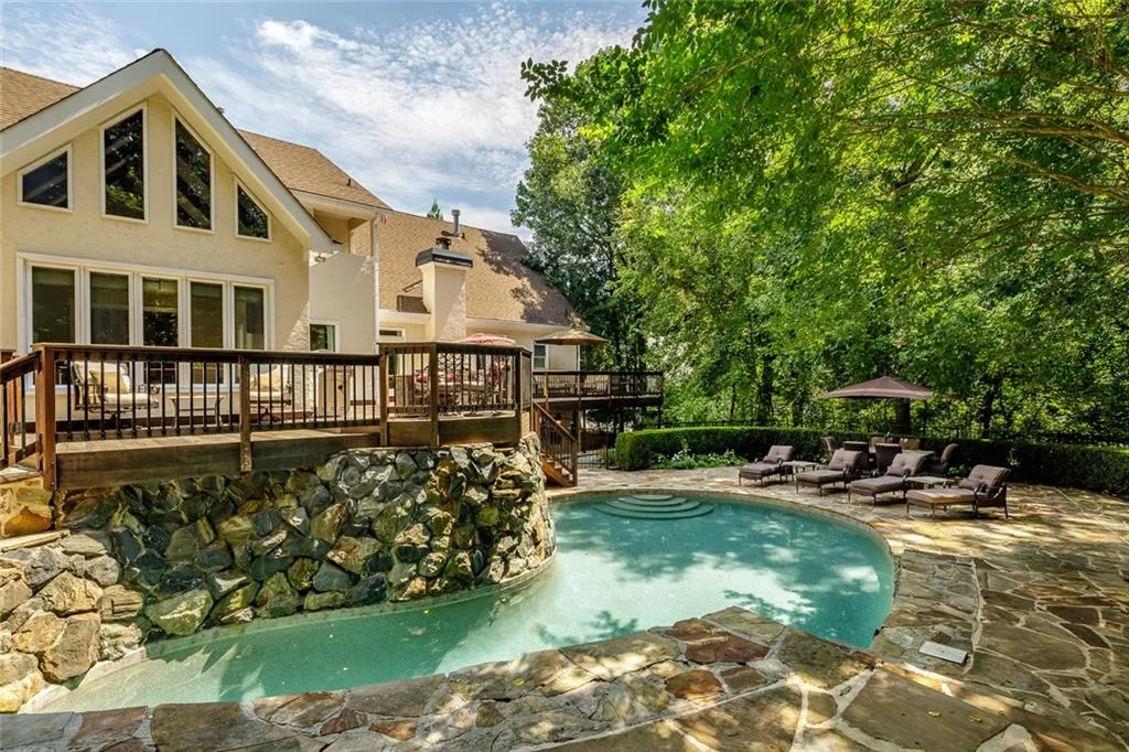 7855 Fawndale Way, Sandy Springs, Georgia 30350, 6 Bedrooms Bedrooms, ,5 BathroomsBathrooms,Residential,Sold,7855 Fawndale Way,6767329