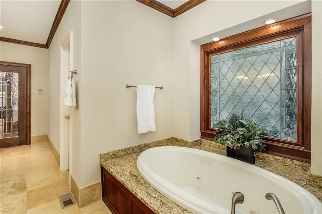 7855 Fawndale Way, Sandy Springs, Georgia 30350, 6 Bedrooms Bedrooms, ,5 BathroomsBathrooms,Residential,Sold,7855 Fawndale Way,6767329