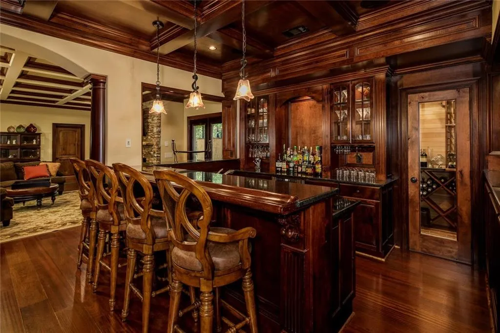 7855 Fawndale Way, Sandy Springs, Georgia 30350, 6 Bedrooms Bedrooms, ,5 BathroomsBathrooms,Residential,Sold,7855 Fawndale Way,6767329