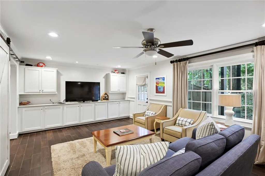 6230 Mountain Brook Way, Atlanta, Georgia 30328, 6 Bedrooms Bedrooms, ,5 BathroomsBathrooms,Residential,Sold,6230 Mountain Brook Way,7186364