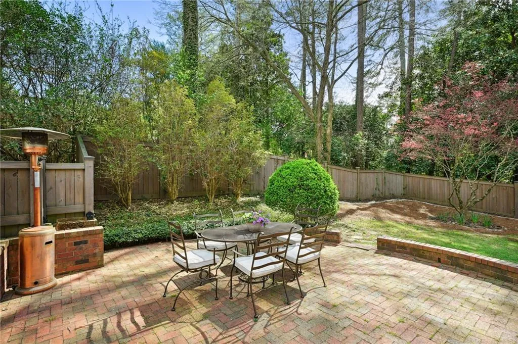 6230 Mountain Brook Way, Atlanta, Georgia 30328, 6 Bedrooms Bedrooms, ,5 BathroomsBathrooms,Residential,Sold,6230 Mountain Brook Way,7186364