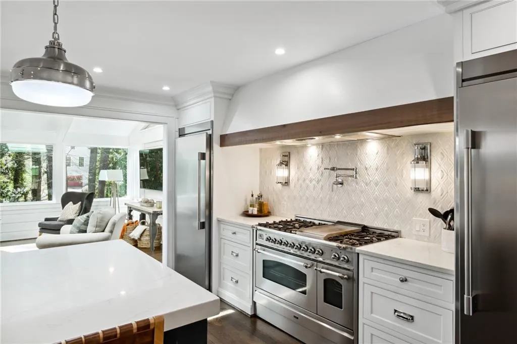 6230 Mountain Brook Way, Atlanta, Georgia 30328, 6 Bedrooms Bedrooms, ,5 BathroomsBathrooms,Residential,Sold,6230 Mountain Brook Way,7186364