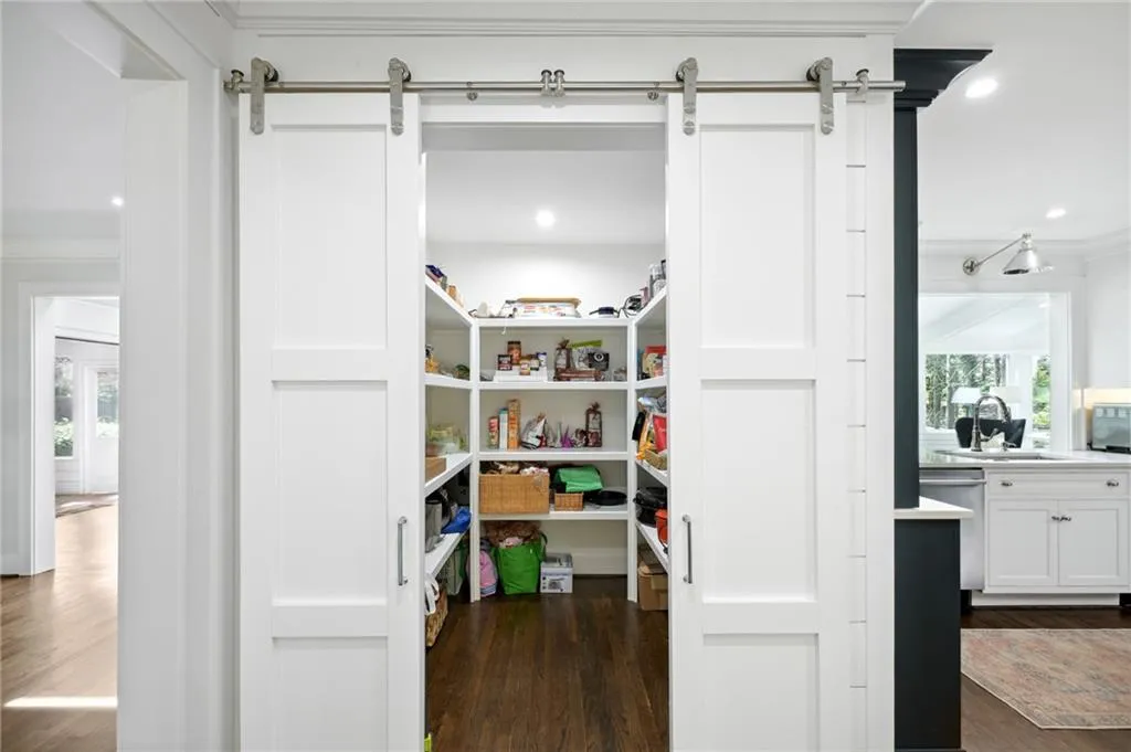 6230 Mountain Brook Way, Atlanta, Georgia 30328, 6 Bedrooms Bedrooms, ,5 BathroomsBathrooms,Residential,Sold,6230 Mountain Brook Way,7186364