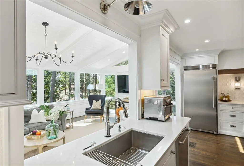 6230 Mountain Brook Way, Atlanta, Georgia 30328, 6 Bedrooms Bedrooms, ,5 BathroomsBathrooms,Residential,Sold,6230 Mountain Brook Way,7186364