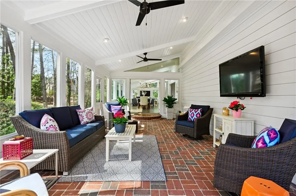 6230 Mountain Brook Way, Atlanta, Georgia 30328, 6 Bedrooms Bedrooms, ,5 BathroomsBathrooms,Residential,Sold,6230 Mountain Brook Way,7186364