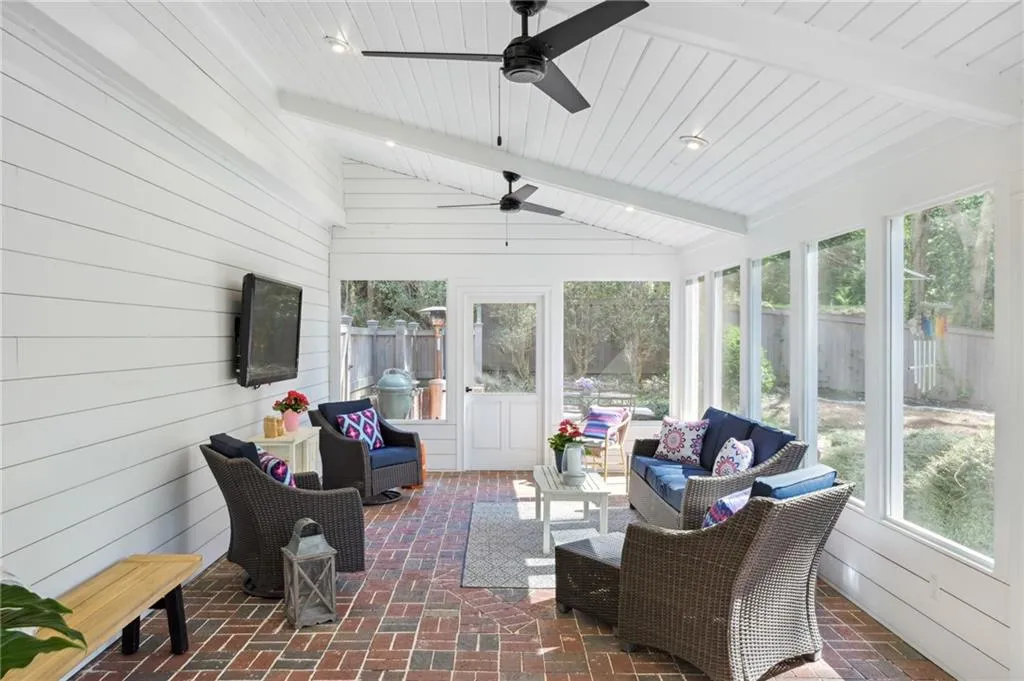 6230 Mountain Brook Way, Atlanta, Georgia 30328, 6 Bedrooms Bedrooms, ,5 BathroomsBathrooms,Residential,Sold,6230 Mountain Brook Way,7186364